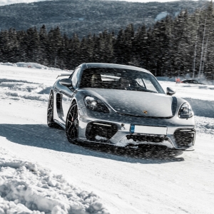 Porsche 718 GT4